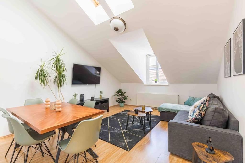 Modern Colonial Style, Central, Rooftop, Bbq * Vienna
