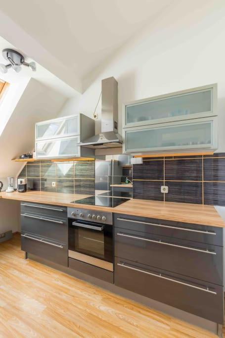 Modern Colonial Style, Central, Rooftop, Bbq Vienna